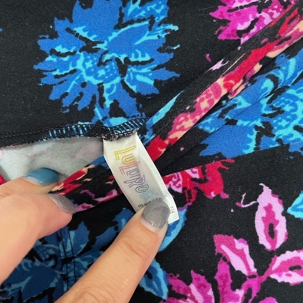 Lularoe Black floral Leggings​​​​​​​​​​​​ - Picture 6 of 6